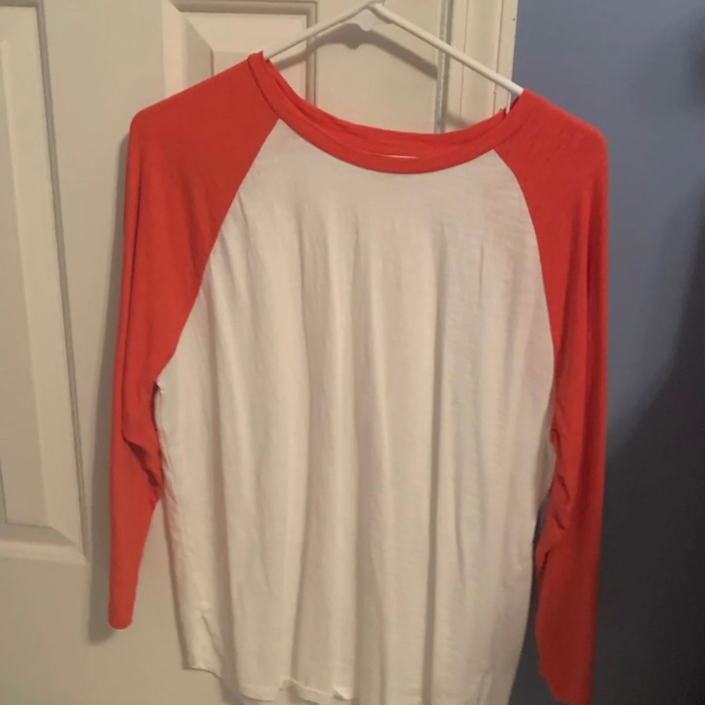 Women’s baseball tee